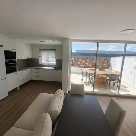 Sea View Duplex With Hammam & Bbq شقة